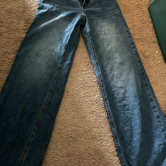 Jeans - Picture 2 of 2